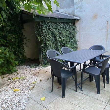 Malebranche - Maison En Hypercentre Avec Cour Amboise Eksteriør bilde
